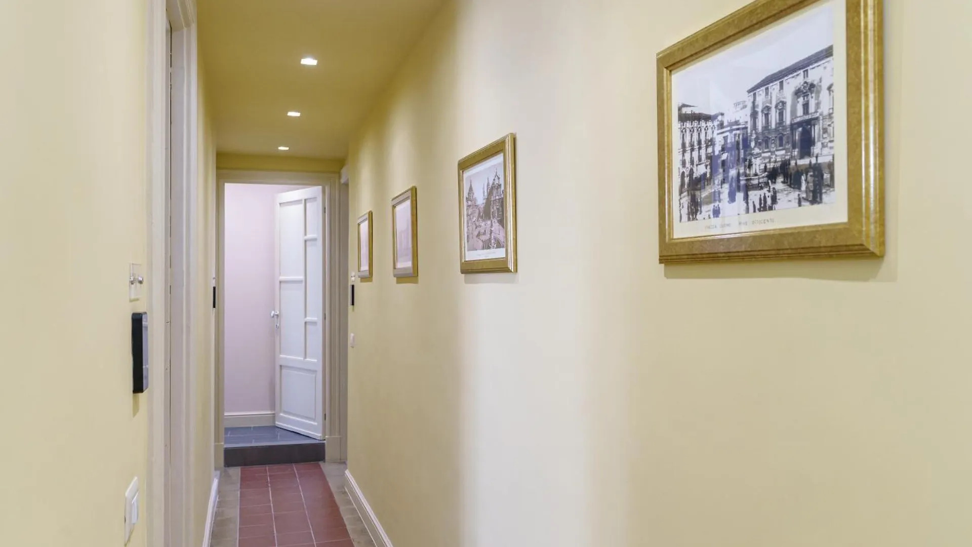 Bed and Breakfast La Finestra Sul Duomo CTA